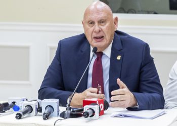 Comisión Bicameral que estudia proyecto de ley de Medidas Pro Crecimiento Económico escuchará este martes al ministro de Hacienda y Economía, Magín Diaz y a la AIRD