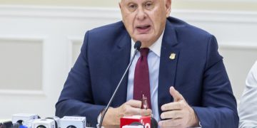 Comisión Bicameral que estudia proyecto de ley de Medidas Pro Crecimiento Económico escuchará este martes al ministro de Hacienda y Economía, Magín Diaz y a la AIRD