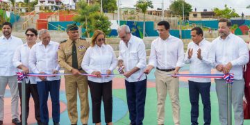Abinader y Collado inauguran bulevar de la Salud en Haina con inversión de 165 millones de pesos.