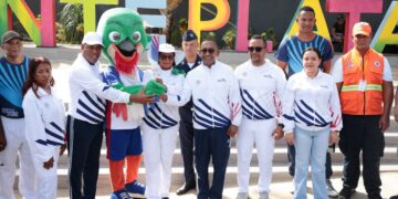 Víctor Pichardo destaca legado deportivo de Monte Plata en recorrido de recibimiento de la antorcha de los Juegos Centroamericanos y del Caribe Santo Domingo 2026