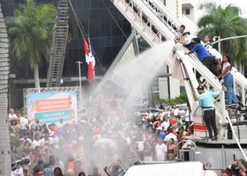 Cuerpo de Bomberos del DN invita a las familias a su gran lanzamiento de verano este sábado 27