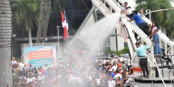Cuerpo de Bomberos del DN invita a las familias a su gran lanzamiento de verano este sábado 27