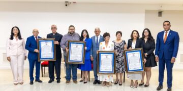 Senado de la República reconoce a figuras de la literatura, la educación, la cultura y el servicio social