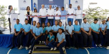 Presidente Abinader inaugura techado multiuso escolar en Duvergé para ampliar las actividades educativas y deportivas en beneficio de más 388 estudiantes y de toda la comunidad