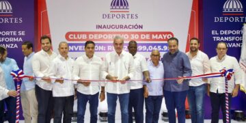 Tras una espera de 50 años, presidente Abinader entrega el techado del Club Deportivo 30 de Mayo