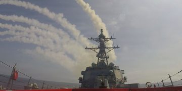 EE. UU. lanzó 49 misiles Tomahawk contra Irán en nueva ofensiva aérea