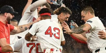 Con batazo de Jarren Duran, los Medias Rojas dejan en el terreno a los Yankees