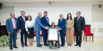 Senado de la República reconoce trayectoria de varias personalidades de la sociedad dominicana
