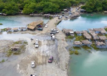 Cuatro personas mueren en balneario La Neverita al caer vehículo en uno de los charcos