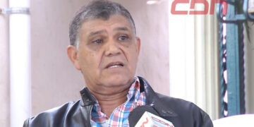 Francisco Peña responde a la polémica por permiso para viajar: «Eso es una mala interpretación»