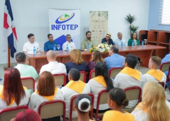 INFOTEP y PROCIGAR apuestan por el talento local con la graduación de 127 nuevos tabaqueros