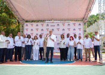 Presidente Abinader destaca transformación de Samaná, con la construcción del puerto de Arroyo Barril, remodelación del puerto de Santa Bárbara de Samaná, la avenida de entrada, titulación de terrenos y la intervención del hospital