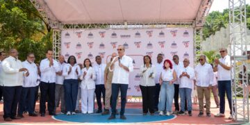 Presidente Abinader destaca transformación de Samaná, con la construcción del puerto de Arroyo Barril, remodelación del puerto de Santa Bárbara de Samaná, la avenida de entrada, titulación de terrenos y la intervención del hospital
