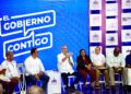 Presidente Abinader prioriza soluciones al agua potable durante encuentro comunitario en Samaná