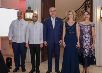 Presidente Abinader y primera dama participan en la celebración de la Fiesta Nacional de Francia y reafirman sólida relación bilateral