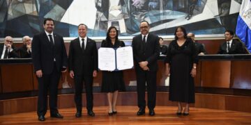 Pleno de la Suprema Corte de Justicia juramenta e ingresa a la carrera judicial a 15 nuevos jueces y juezas