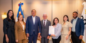 Senado de la República recibe certificaciones de buenas prácticas de transparencia y gestión de redes sociales