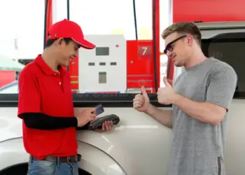 Transportista propone mesa de diálogo por eventual retiro de Verifone en estaciones de combustibles