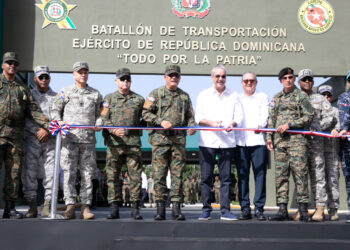 Presidente Abinader inaugura moderno Batallón de Transportación del Ejército para fortalecer la movilidad, el mantenimiento de la flota y la capacidad de respuesta operativa