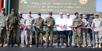 Presidente Abinader inaugura moderno Batallón de Transportación del Ejército para fortalecer la movilidad, el mantenimiento de la flota y la capacidad de respuesta operativa