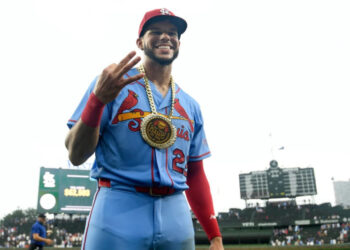 ¡LOCURA HISTÓRICA! Joshua Báez hace historia en su debut en Grandes Ligas con tres jonrones en sus primeros tres turnos