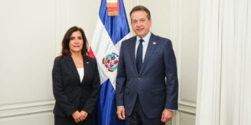 Bisonó inicia gestión en el Mirex con reunión con embajadora de EE. UU. para fortalecer la agenda bilateral