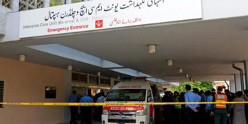 Tragedia en Pakistán: 14 recién nacidos mueren tras incendio en hospital de Islamabad
