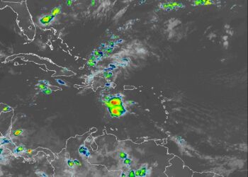 Indomet: Onda tropical y vaguada producirán aguaceros, tormentas eléctricas y ráfagas de viento en varias provincias