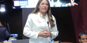 Diputada Carmen de la Rosa destaca mejoras en alimentación escolar y pide a maestros no paralizar las clases