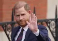 El regreso de Enrique y Meghan al Reino Unido abre dudas sobre su seguridad y su futuro económico