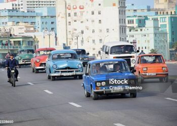 Cuba flexibiliza la importación y venta de vehículos